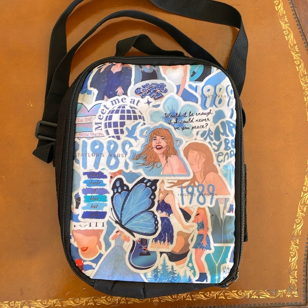 Taylor swift 1989 insulated Lunch Box Bag with strap - very nice condition